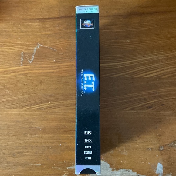 E.T The Extra-Terrestrial - Letterboxed Edition VHS tape - Picture 4 of 4